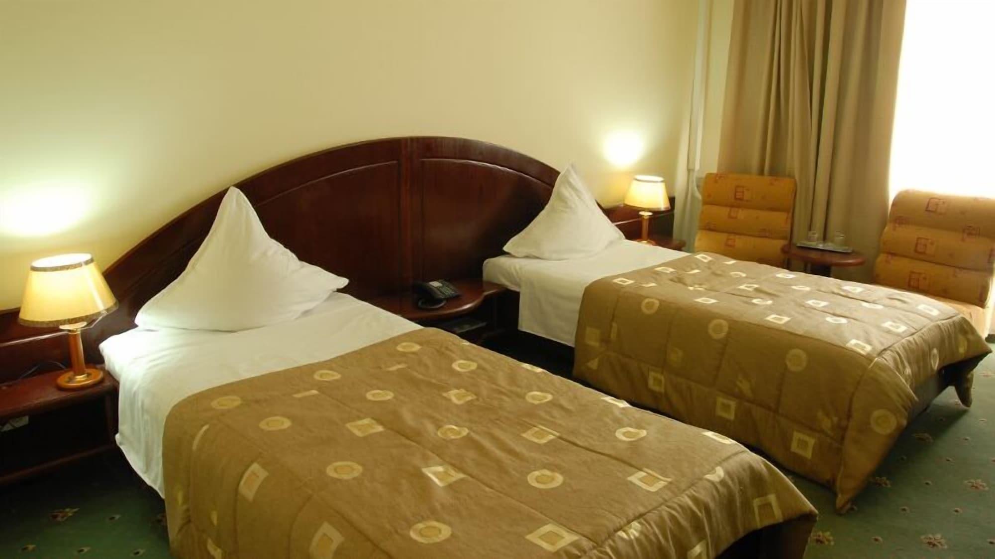 Hotel Delta 4 Tulça Oda fotoğraf